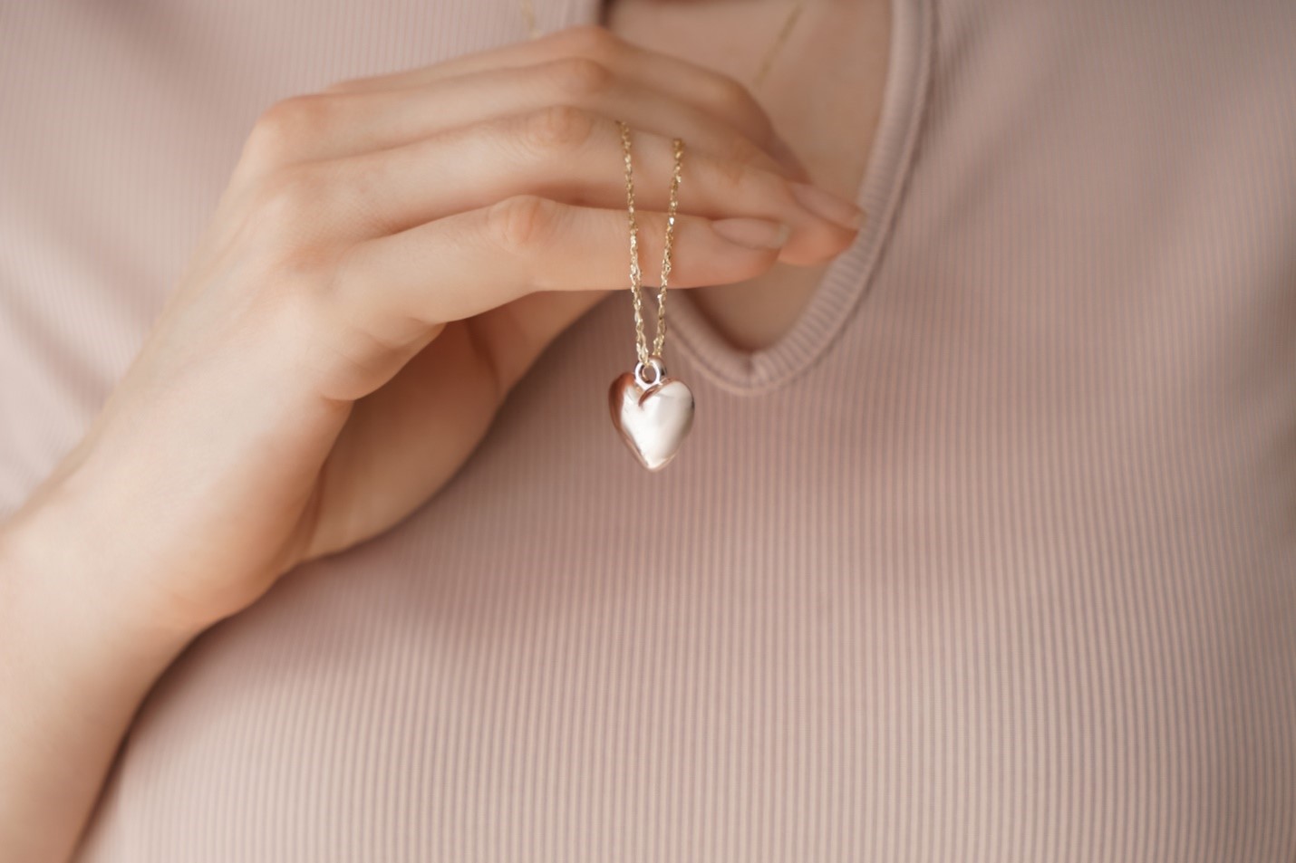 Every Tiffany Heart Silver Necklace Has a History Behind It